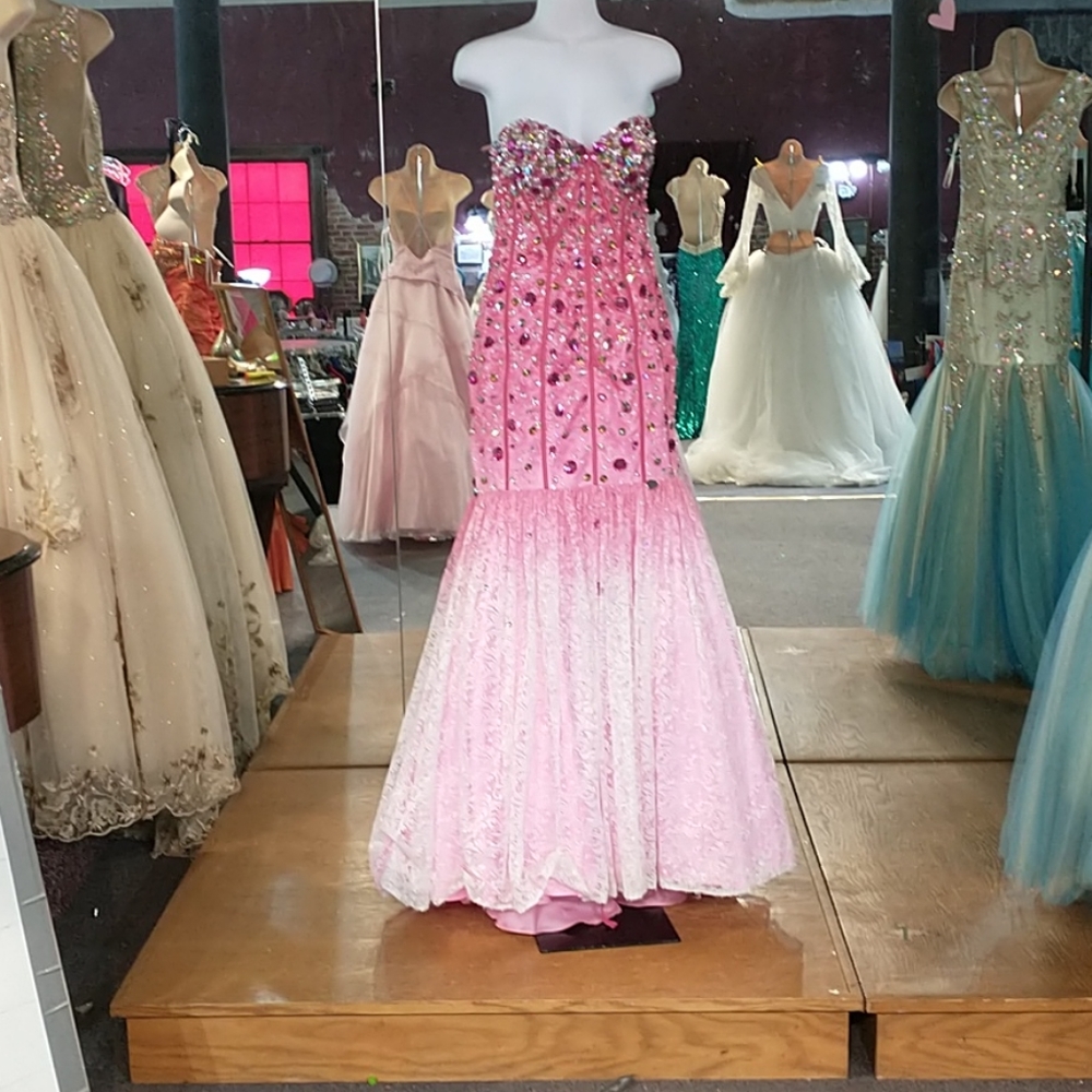 Prom dress